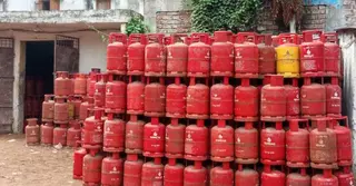 দ্বিতীয় দফায় এলপিজি দাম বৃদ্ধিতে রাজশাহীর গ্রাহকদের ক্ষোভ